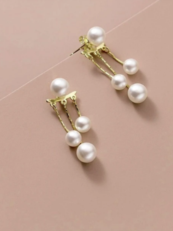 Brinco Dourado com Pérolas