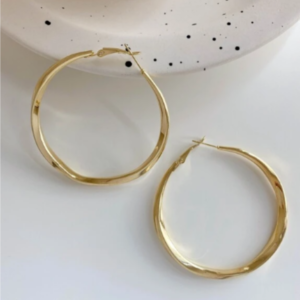 Brincos de argola minimalistas