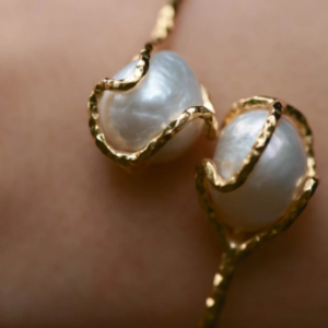 Bracelete ajustável Dourado com Pérolas Elegant